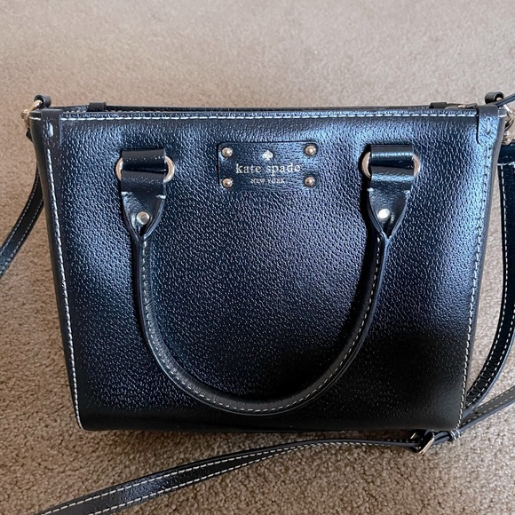 kate spade Handbags - Kate spade classic bag